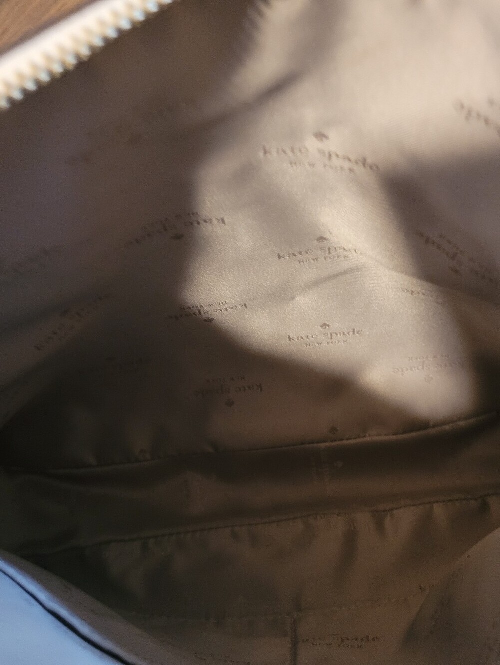 NEWLIKE CONDITION KATE SPADEFLOWER SWINBACK CROSSBODY BAG - Picture 5 of 5